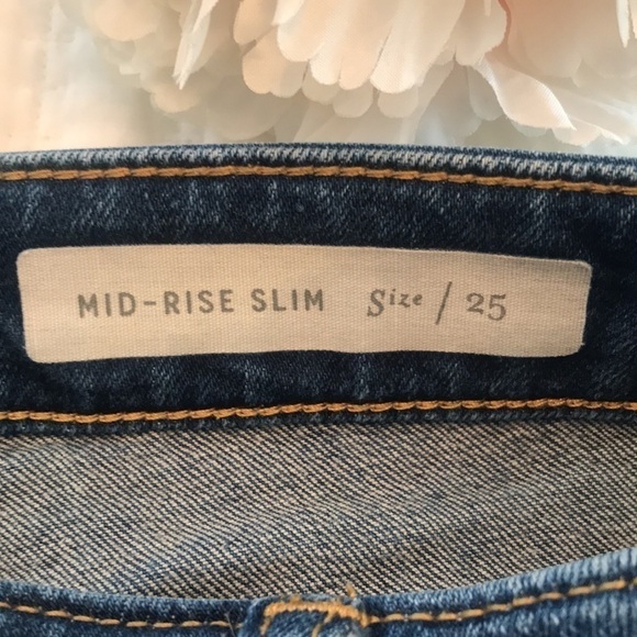 PILCRO by Anthropologie Mid-Rise Slim Denim Shorts Bermuda Size 25 - Picture 4 of 13